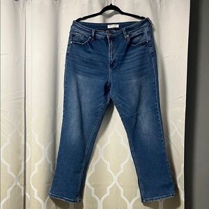 KanCan size 32 straight leg jeans